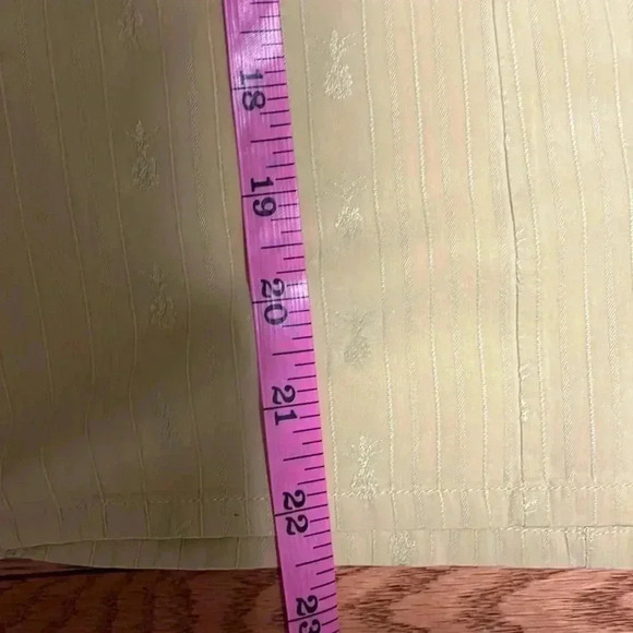 [4]Tommy Bahama Pineapple Pattern Yellow Green  Cropped Silk Button Down Shirt - Picture 10 of 12